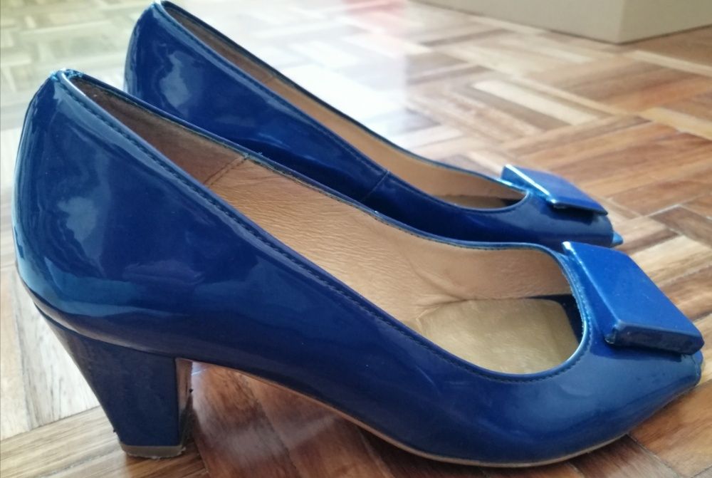 Sapatos Haity, tamanho 35