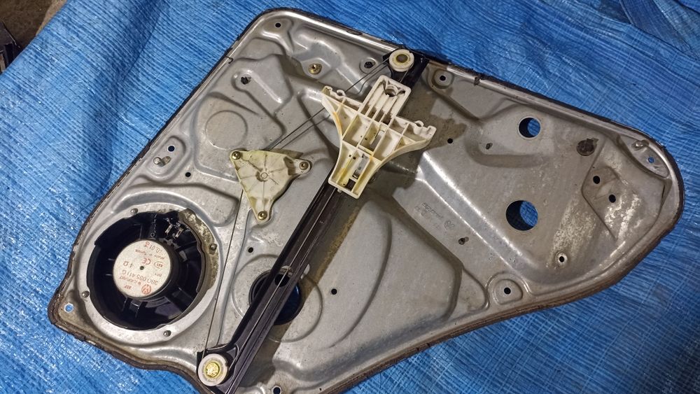 Механізм склопідйомник задніх лівих дверей VW PASSAT B5