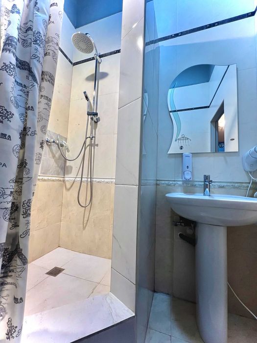 Улучшеный хостел вблизи улицы Льва Толстого/ СВЕТ по 24 часа в сутки!