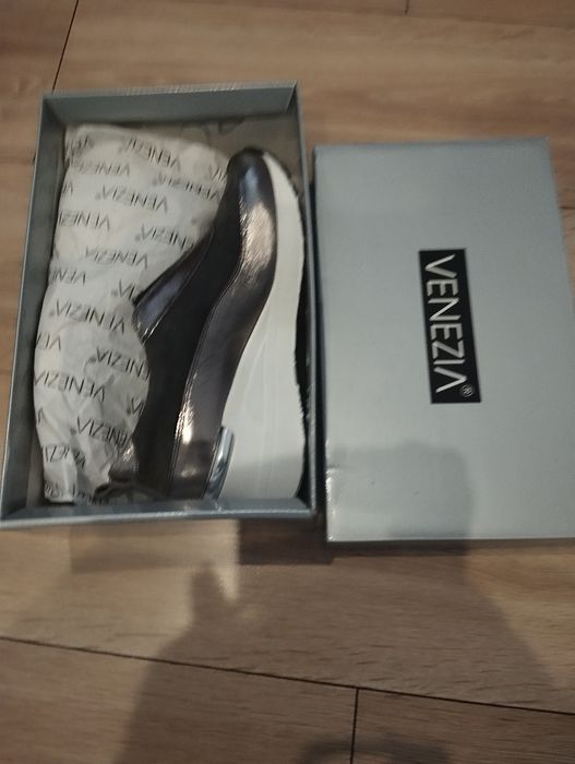 Buty sneakersy Venezia 38