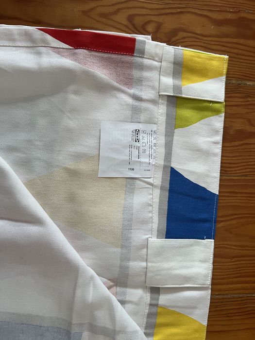 Dois cortinados Ikea quarto criança