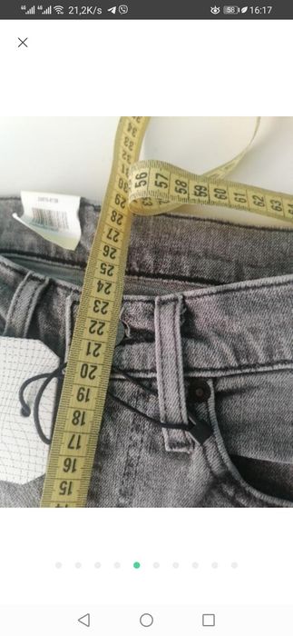 Джинси. Levi's. Нові. 44розмір