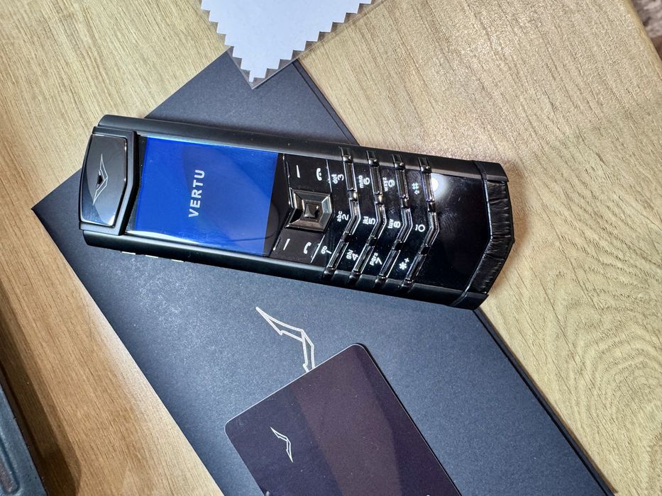 Телефон Vertu, vertu signature , верту