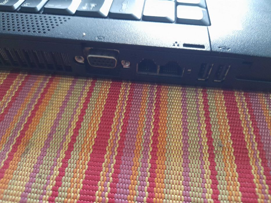 Lenovo ThinkPad R400 Laptop, Intel i3, Like New, 4 GB RAM, 140 GB SSD64354260369538123