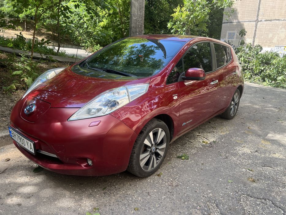 Продам Nissan Leaf 30 кіловат