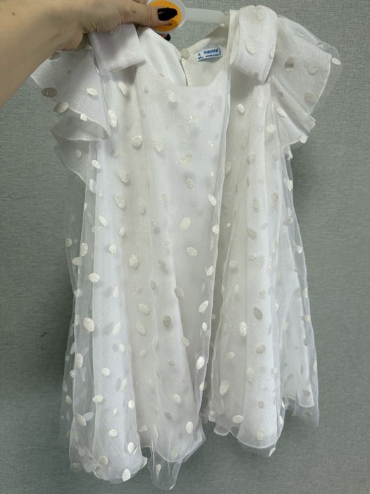 Сукня дитяча білого кольору