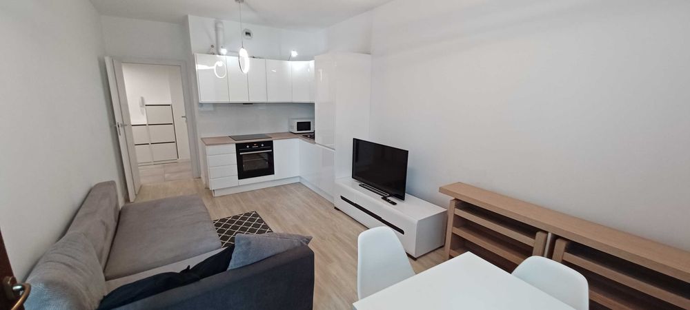 Wynajem/Centrum Warszawy ul. Kłopot przy Arkadii 40m2 z garażem.