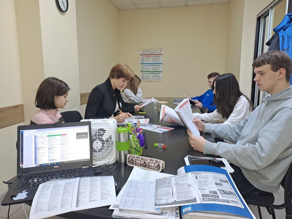 Англійська Німецька Польська Іспанська Французька Словацька НМТ IELTS