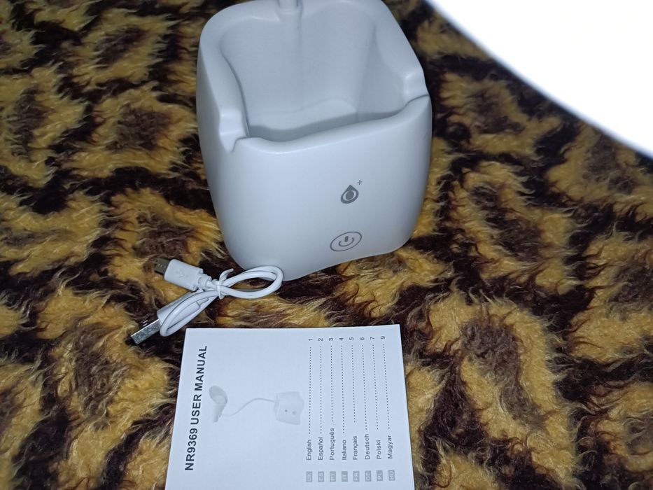 Lâmpada candeeiro de mesa USB flexível 3 modos luz branca - novo