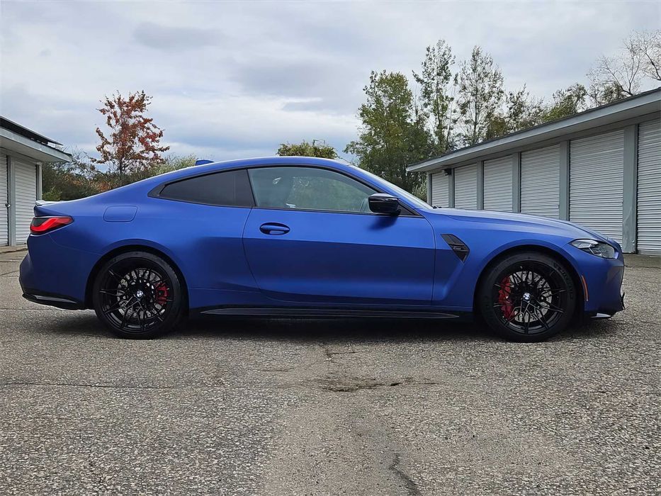 BMW M4 Competition      2022