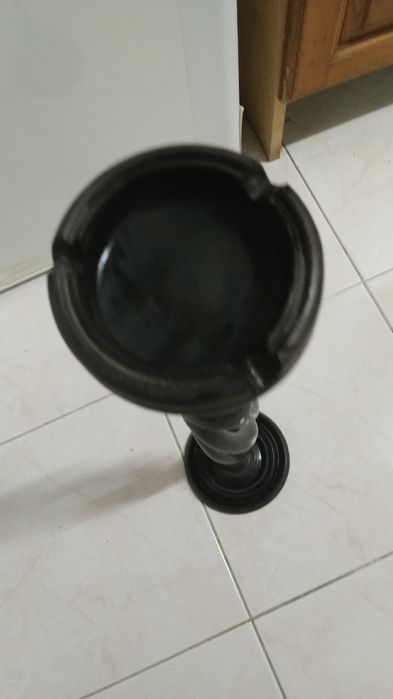 Cinzeiro antigo Africano