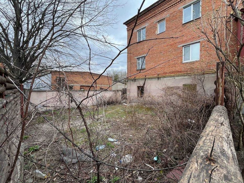 Продаж нежитлового приміщення 109,5 м2 в смт Десна (біля Вінниці)- 34 600$