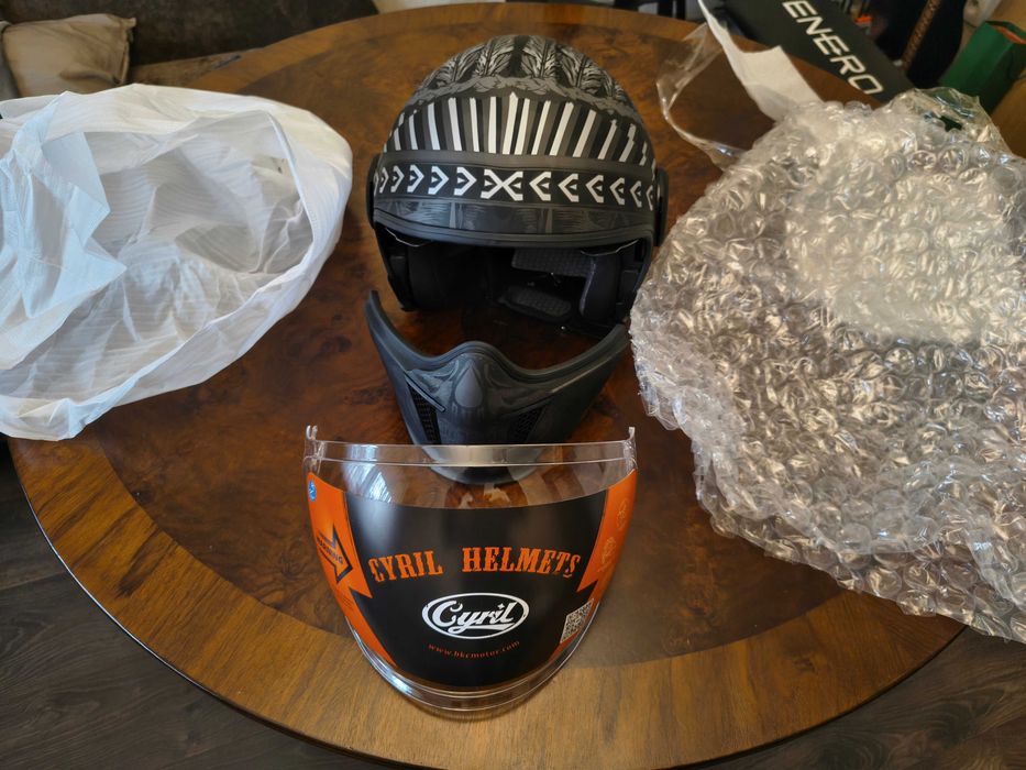 Kask motocyklowy NOWY otwarty + szczękowy Rozmiar M 57-58cm