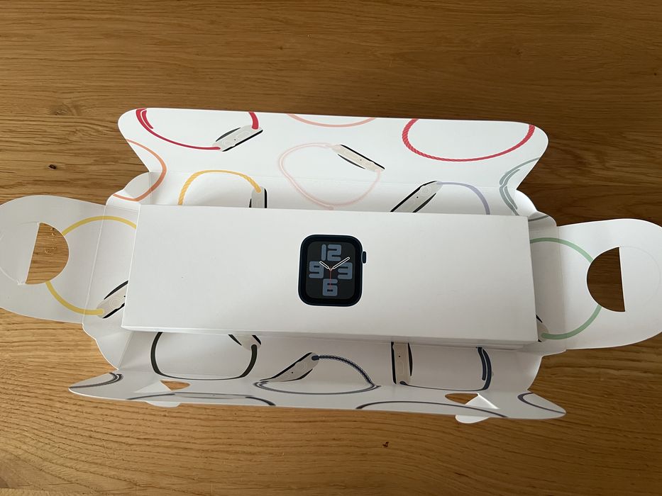 Sprzedam apple watch se 2 celular