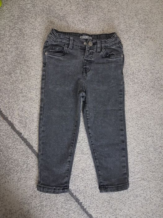 Spodnie jeansy 104