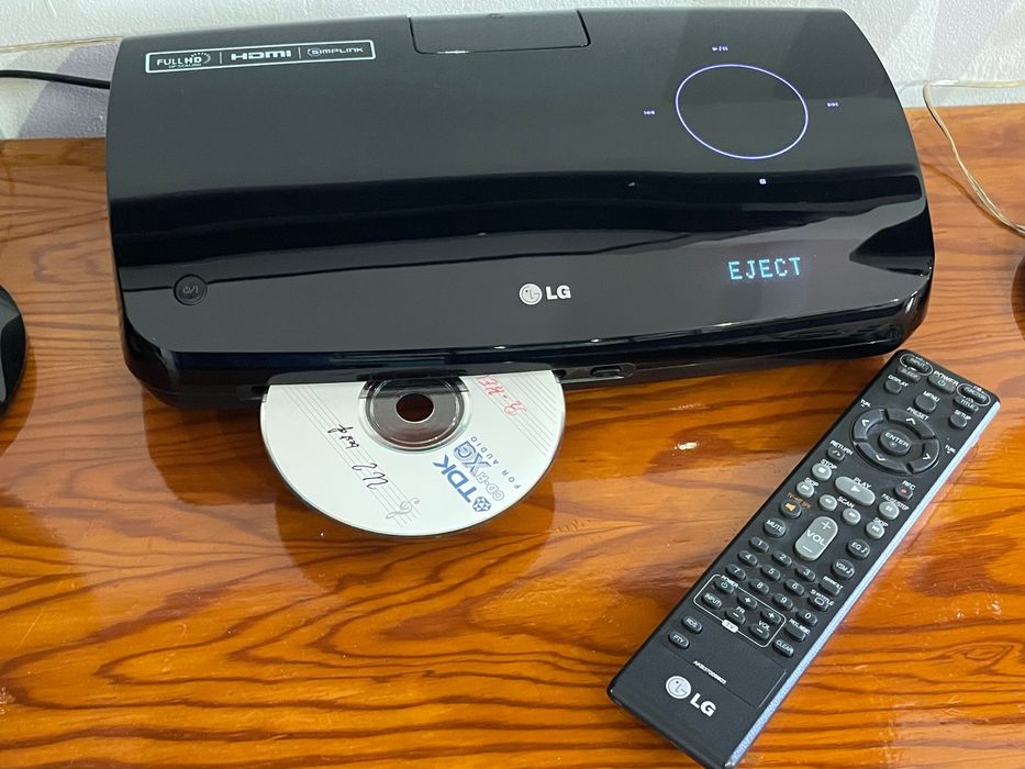 LG Home-cine/hi-fi 2.1  300w