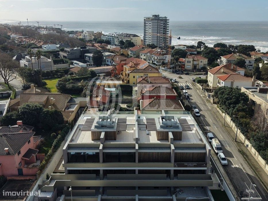 Apartamento T4+1 duplex, com piscina, na Foz, Porto