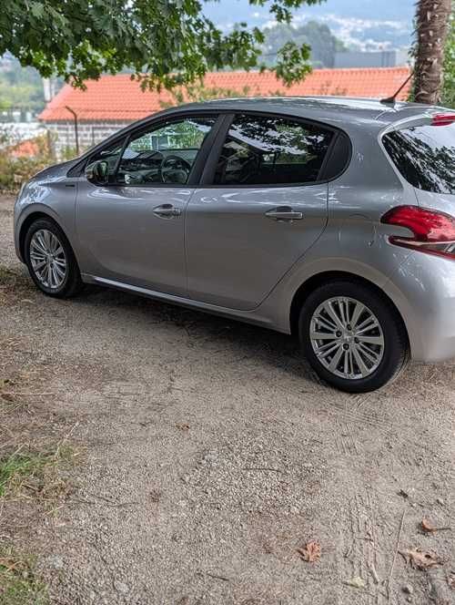 Peugeot 208 1.5 BlueHdi Signature 2019