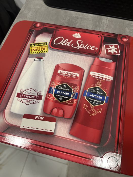 Zestaw podarunkowy Old Spice Captain W Metalowym Pudełku