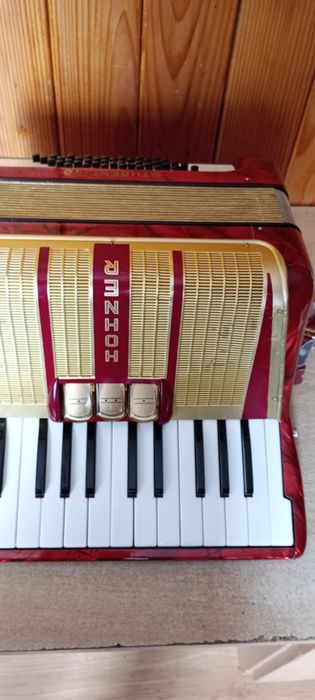 Akordeon Hohner Student 40- b,  2- chór.