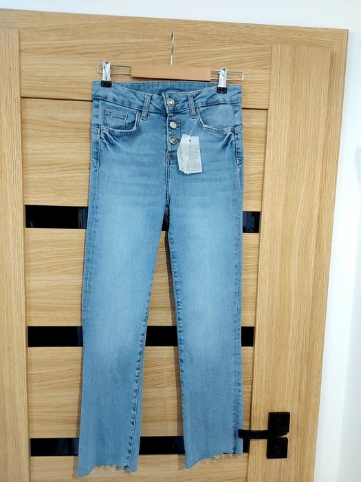 Liu Jo Milano damskie spodnie jeansy z wysokim stanem cropped  XS 26