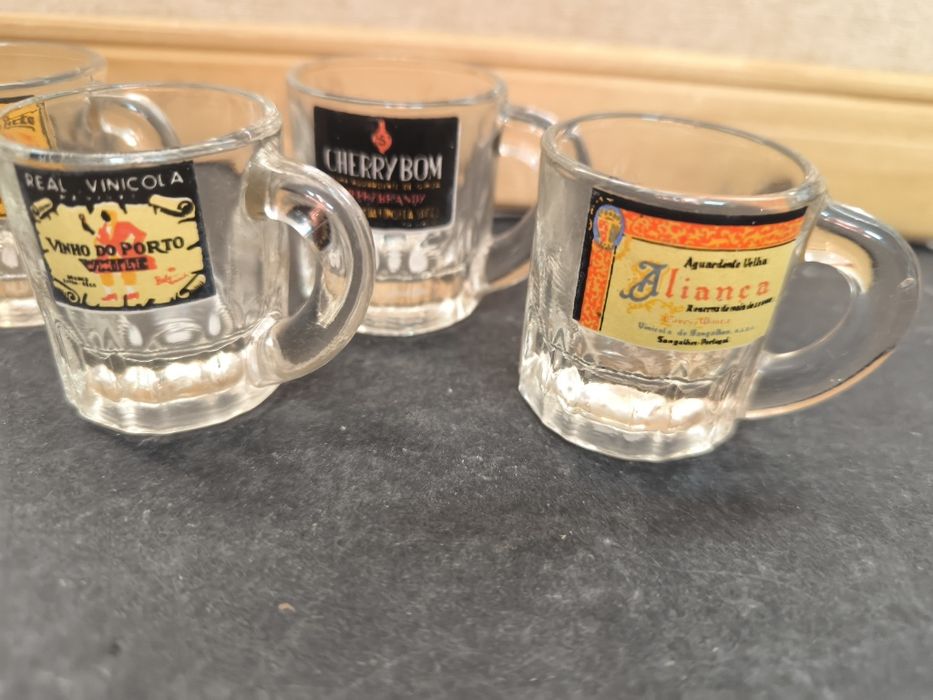 5 Copos de Shot diversos
