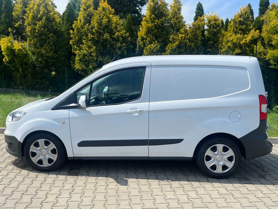 Wynajem dostawcze minivan Ford Transit Tourneo tanio - od zaraz!