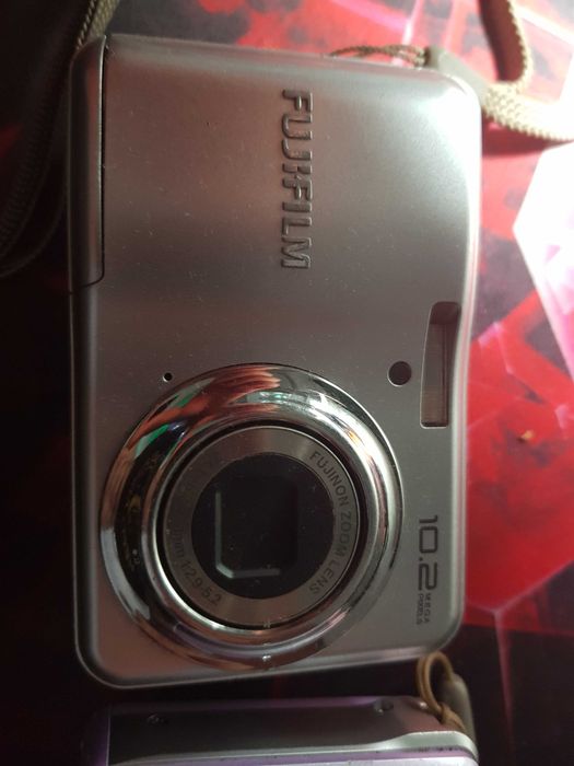 Цифрові фотоапарати 3 пристрої