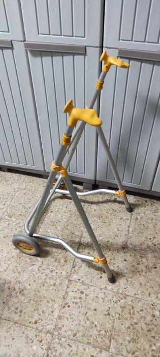 Andarilho de liga leve