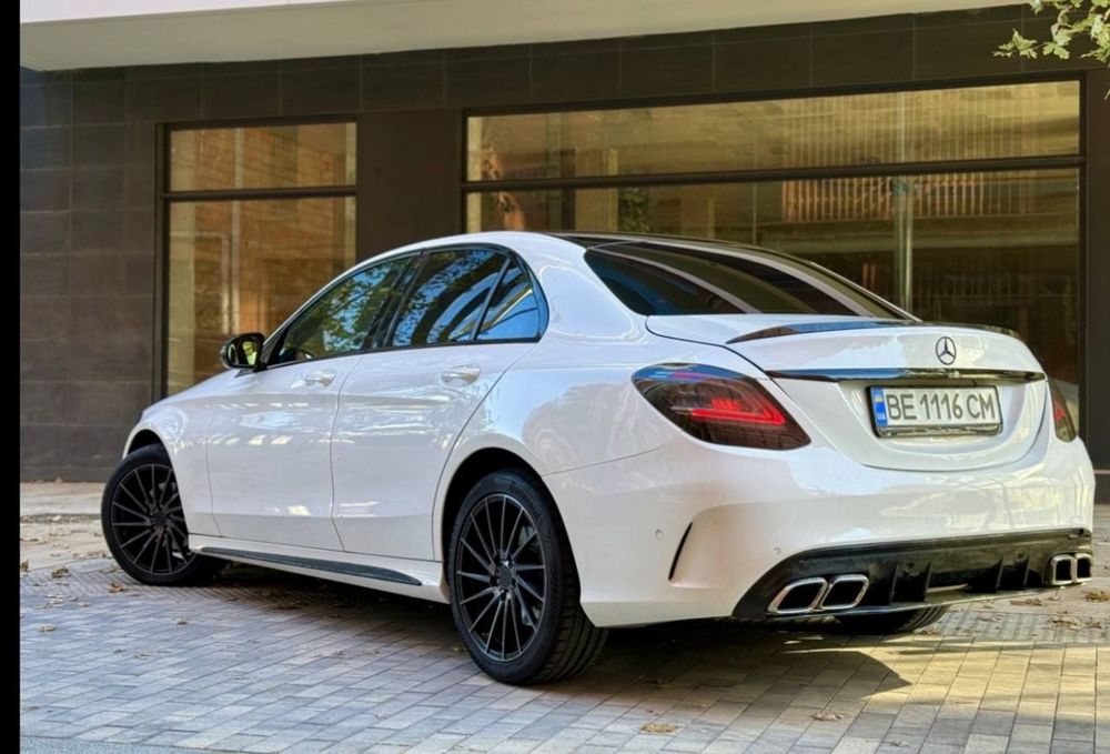 Продам мерседеса C 220 у W205 кузові