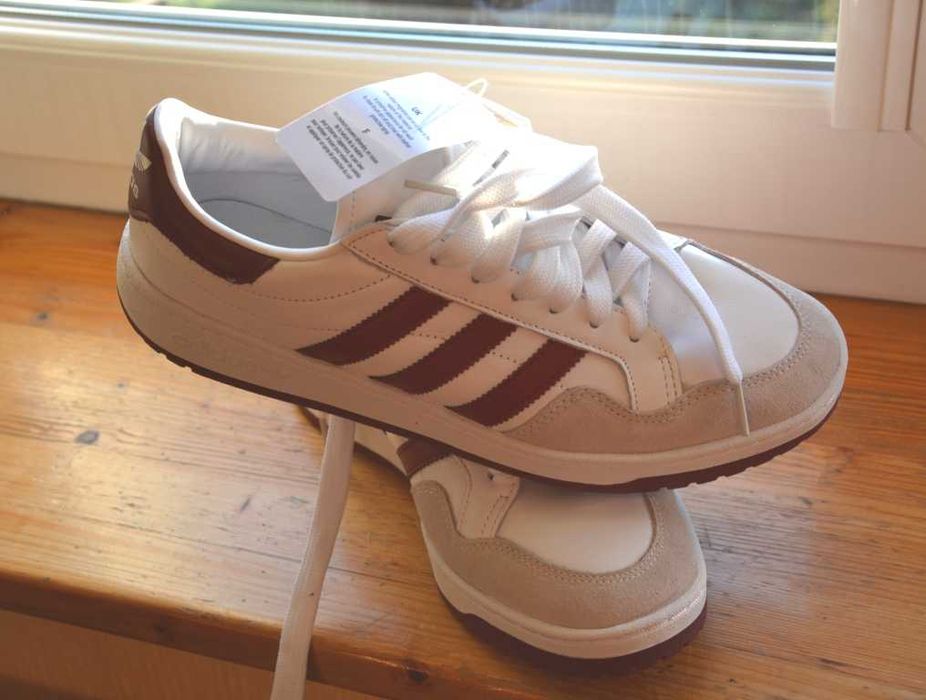 Buty Adidas Team Court