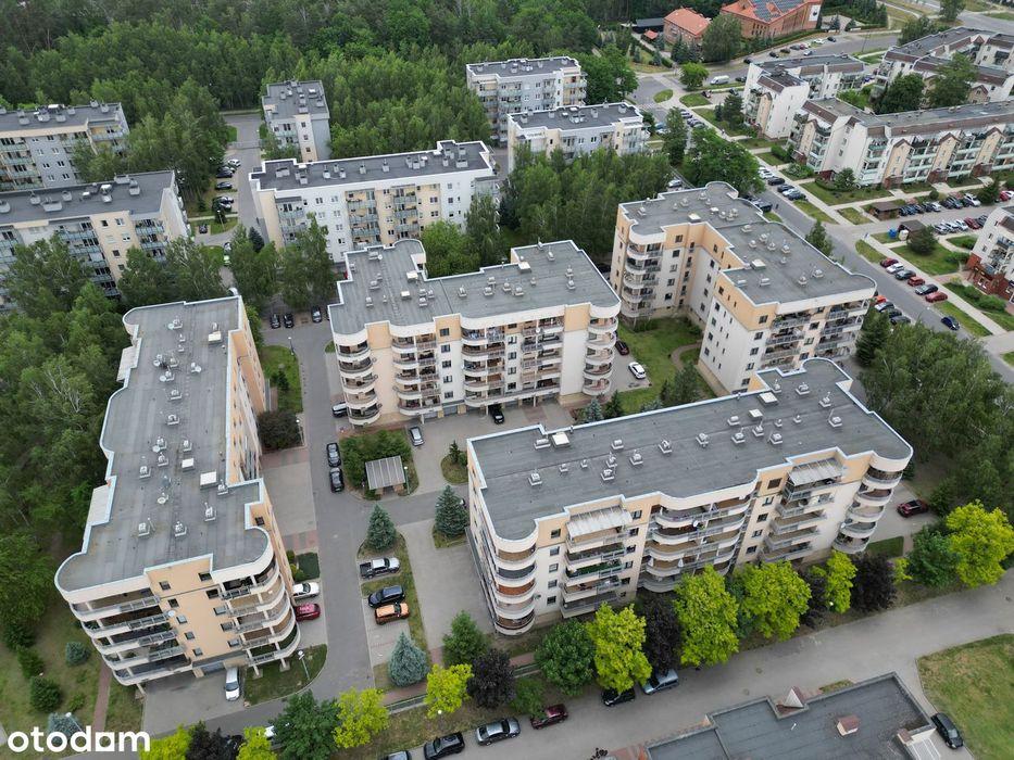4 pokojowe mieszkanie z tarasem na zamkniętym osiedlu-ul. Ketlinga 34A
