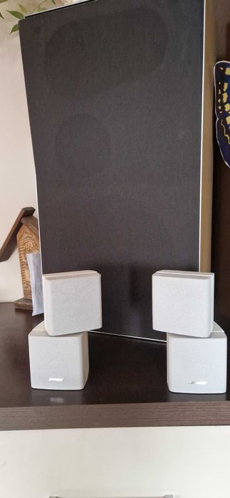 Male głośniki Bose