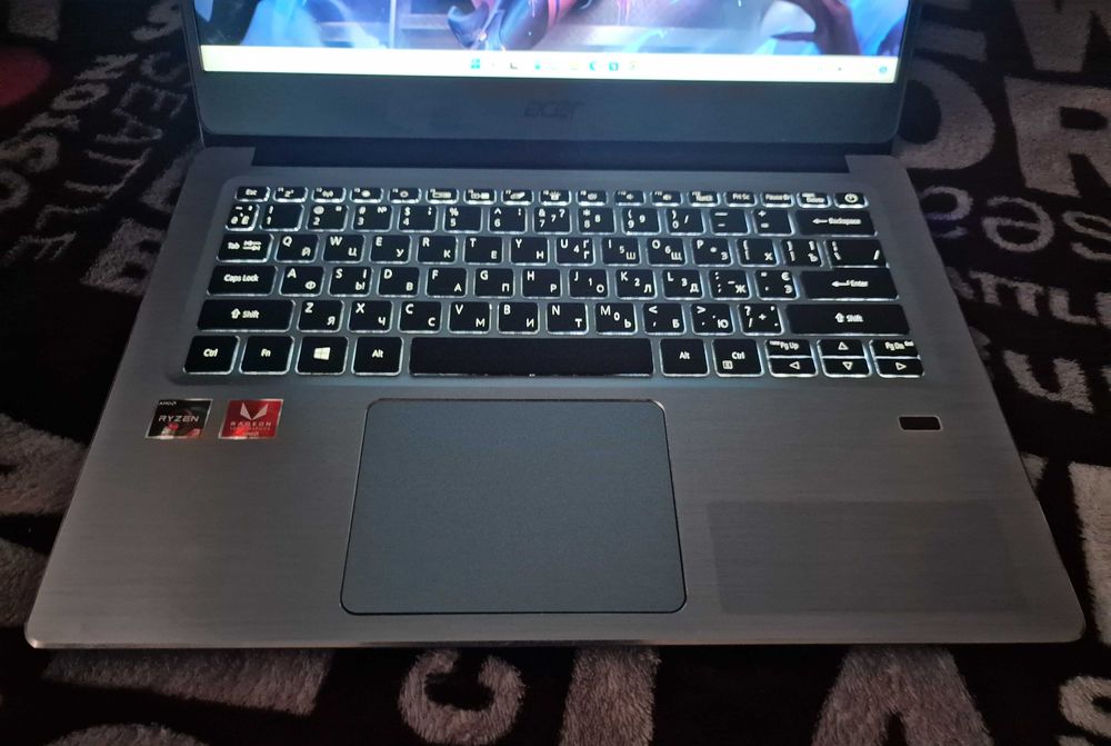 Acer Swift 3 SF314-41/Full HD/Ryzen™3 3200U/8DDR4/SSD128/RX Vega 3 2GB