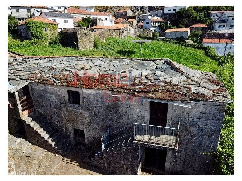 Ruína em Moimenta, Cabril