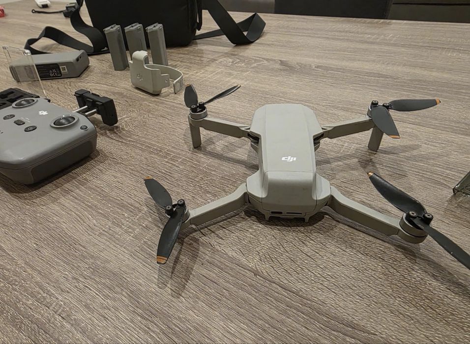 DJI Mini 2 Fly More Combo – Excelente Estado