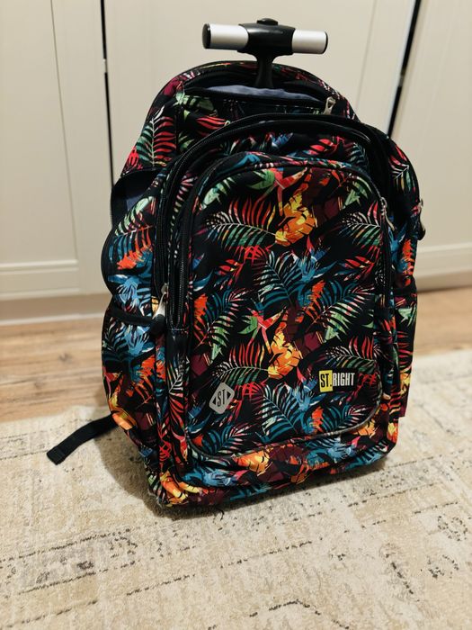 Plecak szkolny na kółkach ST.Right - pojemny tornister