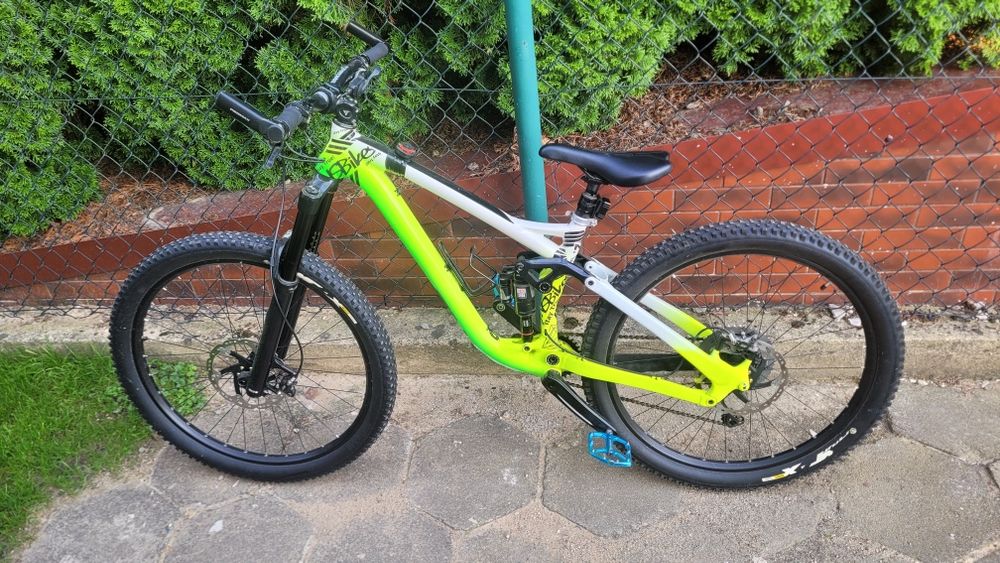 NS Bikes snabb S rower enduro full
