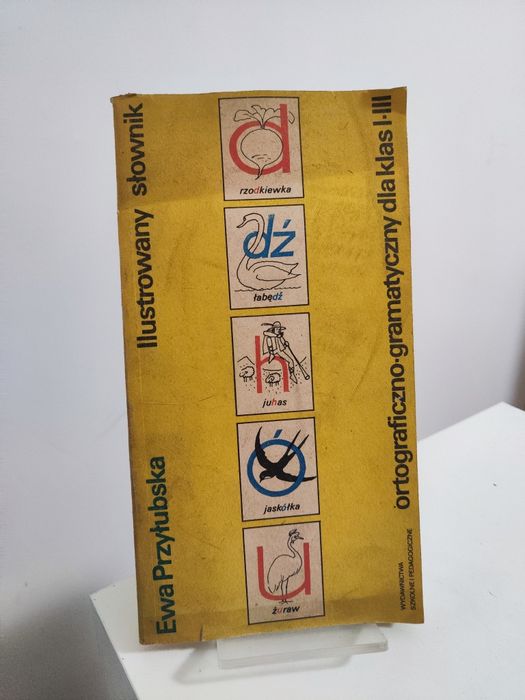 Ilustrowany słownik ortograficzno-gramatyczny dla klas I-III