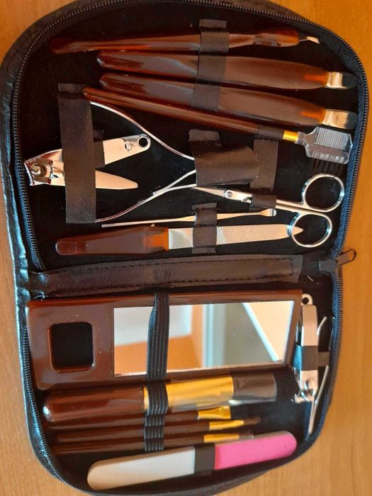 Zestaw damski kosmetyczka