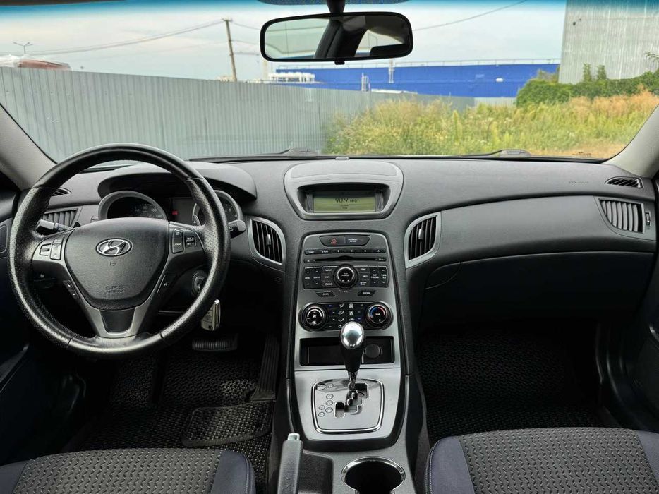 Продам Hyundai Genesis 2011. Можна в розстрочку, під викуп