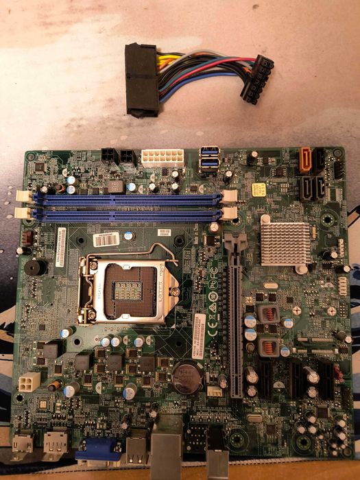 Combo Intel Medion E2225 D H81H3-EM2 + Intel I5-4590 + DDR 3 4GB