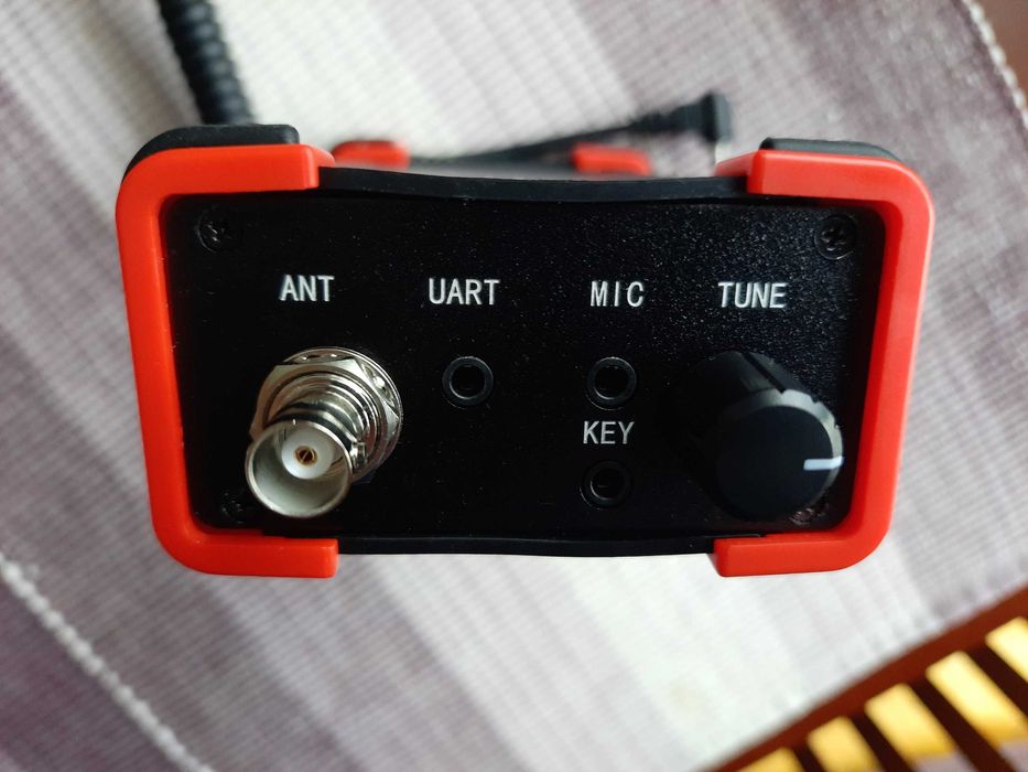 USDR+ 5W QRP HF 8-pasmowy transceiver SDR FT8, SSB, wersja red corners