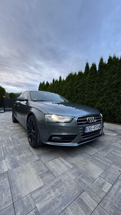 Audi A4 Limousine A4 b8 s line quattro s tronic