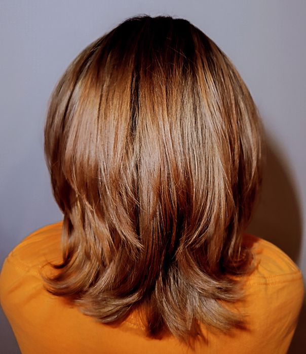 Колорист, перукар