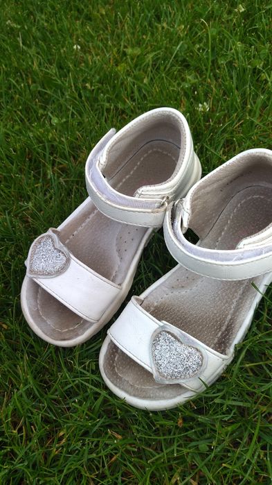 Босоніжки для дівчинки сандали