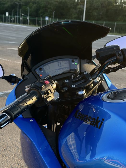 Kawasaki ninja 400r