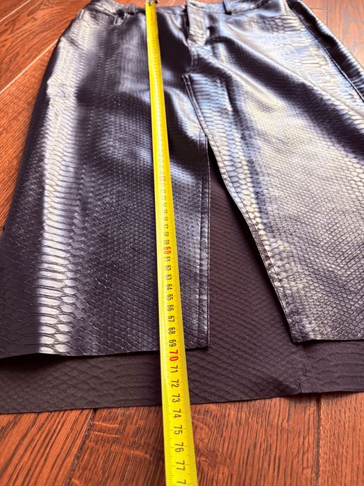 Spódnica z eko skóry