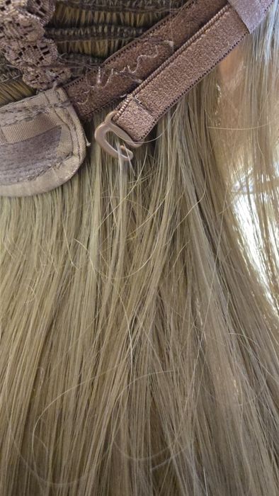 Peruka ciemny blond z pasemkami 56cm+ gratis szczotka do peruk