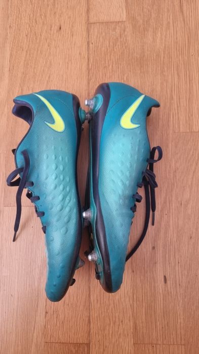Chuteiras Nike Magista